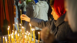 Валерий Лимаренко поздравил православных островитян с праздником Светлой Пасхи