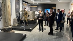 Дмитрий Медведев посетил сахалинский музейно-мемориальный комплекс «Победа»