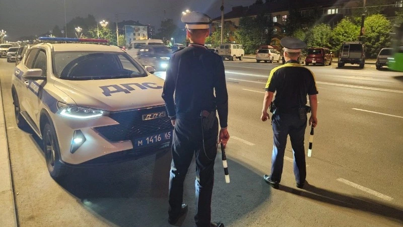 Шесть машин отогнали на штрафстоянки Сахалинской области 27 августа 