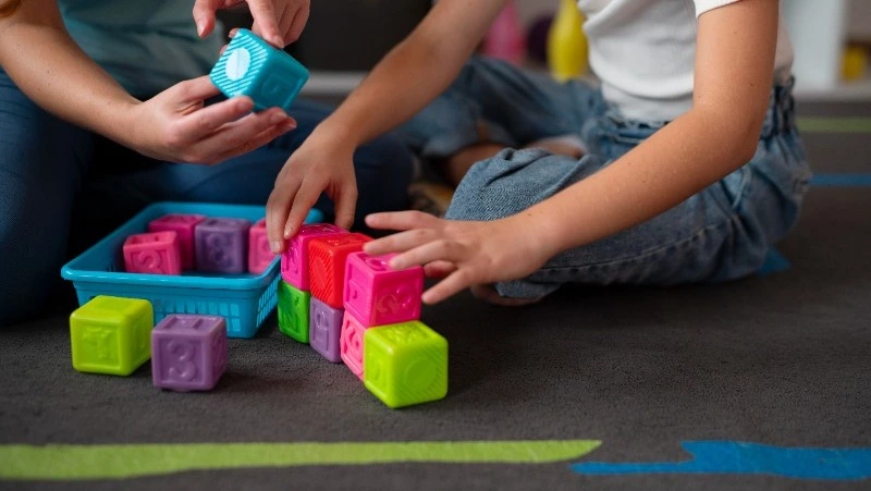 Малыш из Долинска пострадал из-за халатности воспитателя детсада