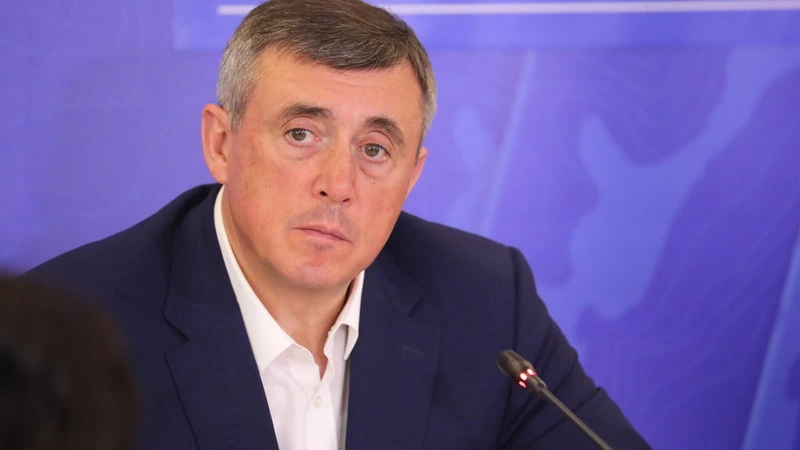 Пенсионерка из Адо-Тымово шесть лет просит мэрию заменить старые окна