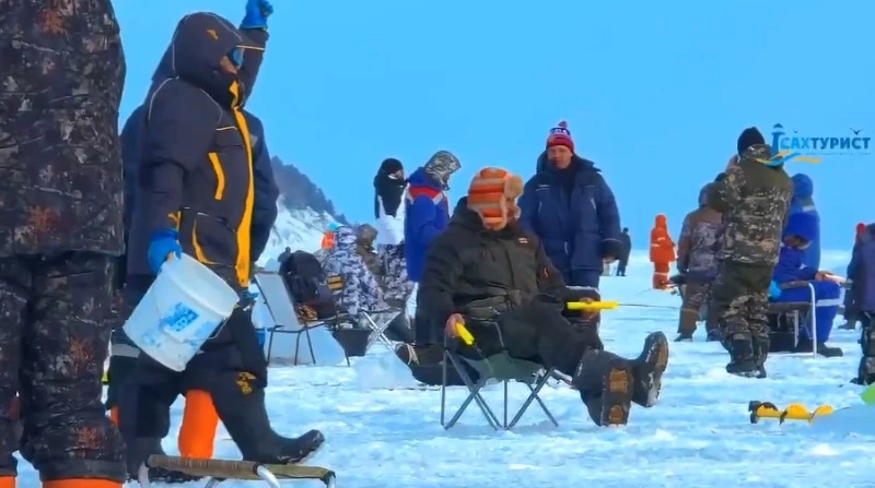 Песню про уплывших на льдине рыбаков создали на Сахалине