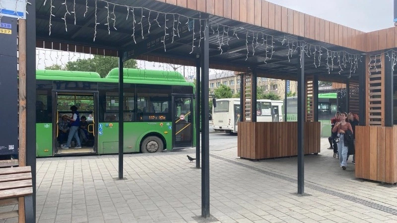 До пляжа в Аниве пустят два дополнительных автобуса