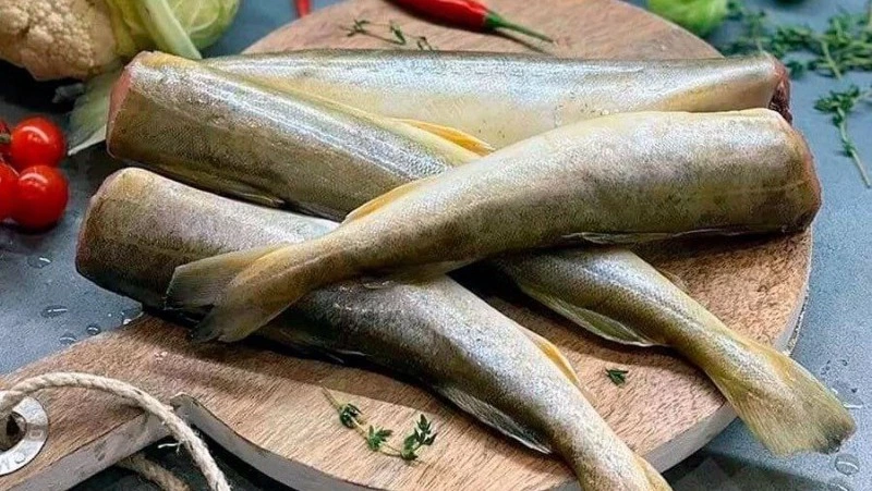 Навагу по 80 рублей за килограмм привезли в районы Южно-Сахалинска 9 февраля