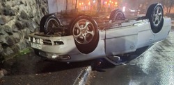 Очевидцы сообщили о ДТП с опрокидыванием автомобиля в Охе