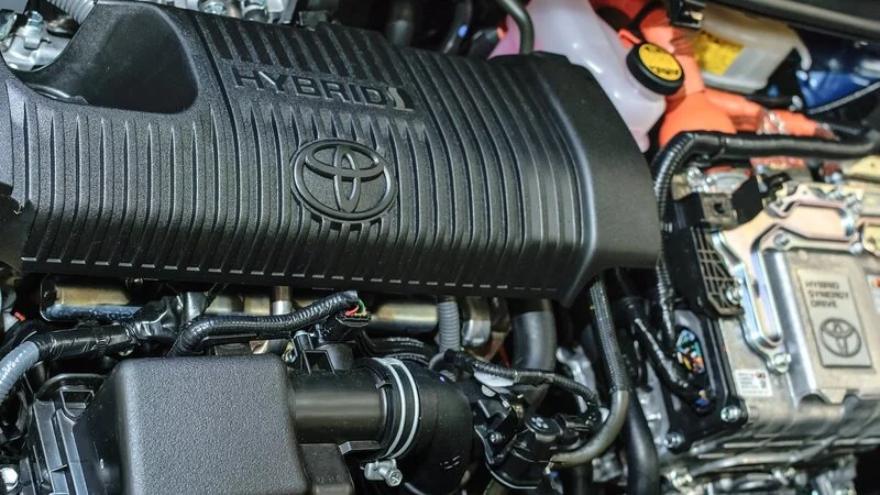 В Поронайском районе мужчина вырвал замок на дверях гаража, чтобы украсть генератор