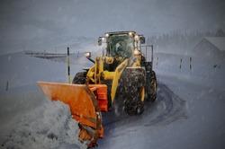 Планировочные районы Южно-Сахалинска избавят от снега в ночное время