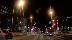 Автобус проехал на «красный» и остался безнаказанным в Южно-Сахалинске 