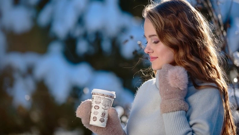 Без iPhone: ТОП-10 подарков для женщин на 8 марта