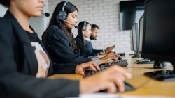 Почти шесть тысяч раз позвонили сахалинцы на линию 1-300 за сутки 