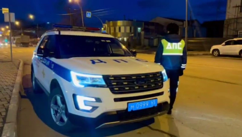 На Сахалине и Курилах 18 ноября оштрафовали 11 человек с «тонировкой» на окнах