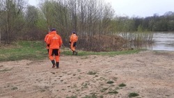 На поиски рыбака в селе Кировском выдвинулись спасатели МЧС 20 июля