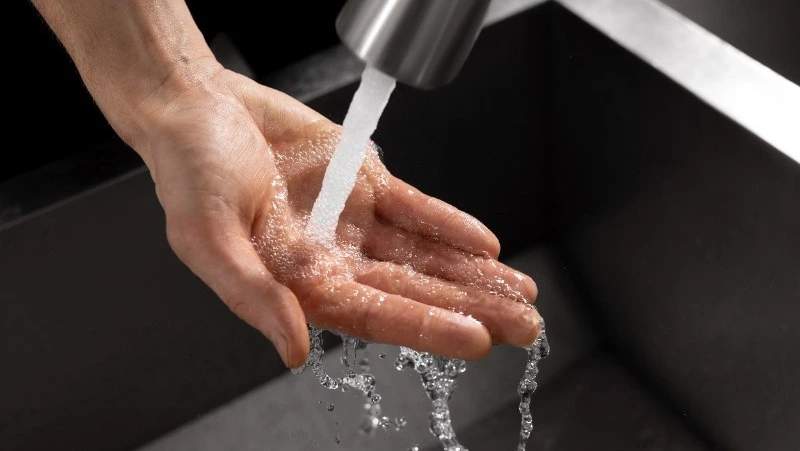 Без воды на пять часов остались десятки домов Южно-Сахалинска 11 декабря