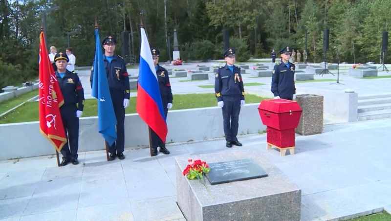 В селе Победино торжественно предали земле останки бойца - героя Красной армии. Форпост 10.10.24