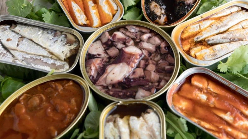 Много соли и бомбаж: роспотребнадзор на Сахалине дал советы по выбору рыбных консерв