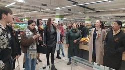 Победная «Катюша» прозвучала в супермаркете Южно-Сахалинска