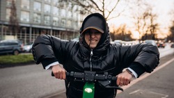 Подростки украли мопед у пенсионера в Поронайске и получили «уголовку»