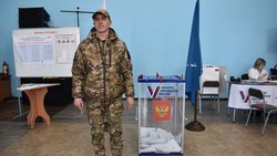 Участник СВО проголосовал на выборах президента РФ после возвращения с передовой 