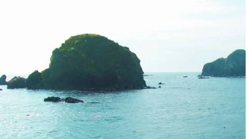 Два человека погибли в море у курильского острова Уруп