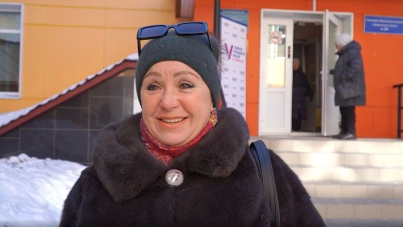 Тренер спортивной школы по волейболу в Поронайске присоединилась к выборам президента РФ