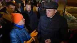 К месту пожара в Южно-Сахалинске приехал губернатор Лимаренко