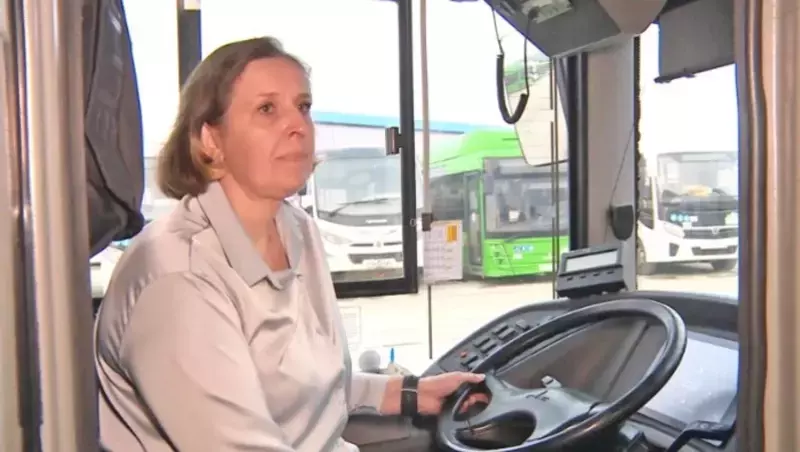  Из ГИБДД за руль «маршрутки»: как сахалинка стала первой женщиной-водителем автобуса на острове