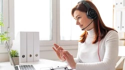 Интерес россиян к подработке в социальной сфере вырос почти в два раза