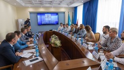 Сергей Надсадин обсудил с предпринимателями развитие бизнеса в Южно-Сахалинске