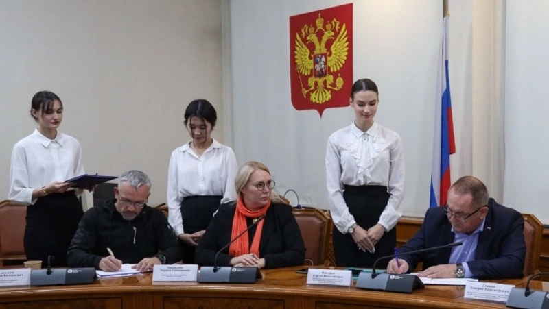 Программу развития керлинга на Дальнем Востоке подписали на Сахалине