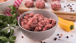 Как улучшить вкус магазинного фарша: 5 простых и эффективных хитростей