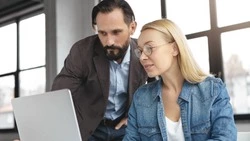 Женщины на Сахалине чаще считают работу призванием, мужчины — карьерой