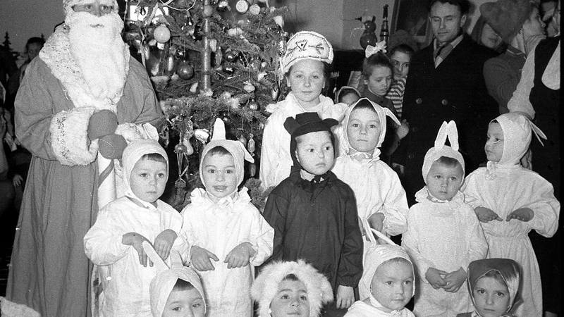 Елки пришли с Севера: как раньше на Сахалине встречали Новый год