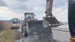 Асфальт на автодороге Невельск – Шебунино восстановят до 10 ноября