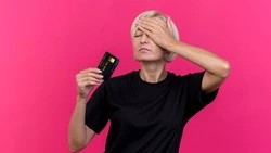 Более 1 млн рублей похитили мошенники у жительницы Южно-Сахалинска