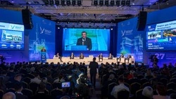 Сын Фархутдинова оценил работу властей в развитии форума «Нефть и газ Сахалина»