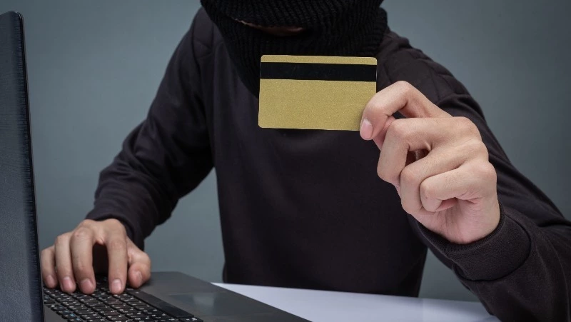 Не пенсионерка: в МВД составили портрет потенциальной жертвы дистанционных мошенников