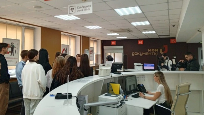 Студентам провели экскурсии по образцовым учреждениям Сахалинской области