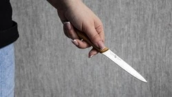 Жительница Невельска ударила ножом в спину экс-супруга из-за 3 тысяч рублей