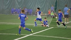 Юные футболисты почтили память тренеров Сахалинской области