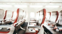 В Магадане самолет с 338 пассажирами на борту выкатился за пределы ВПП