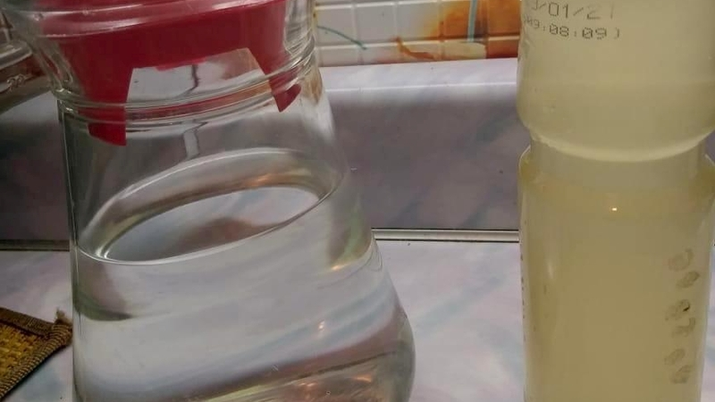 Людям с мутной жижей из крана через сутки начнут развозить воду