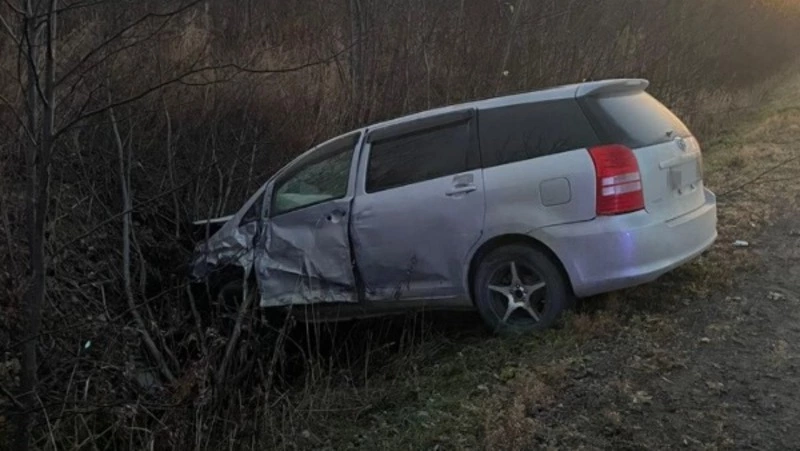 Водитель УАЗ вылетел на встречную полосу на дороге Южно-Сахалинск — Оха
