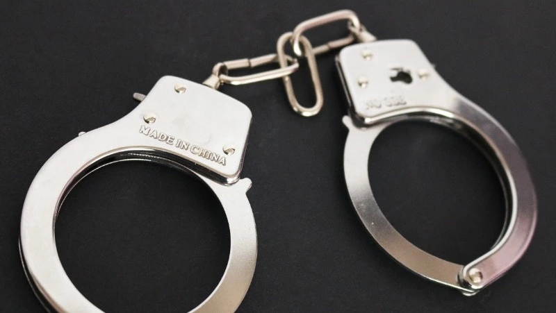 Жителя Сахалина заподозрили в незаконном хранении патронов и пороха