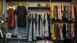 На Сахалине запретили продавать одежду без маркировки