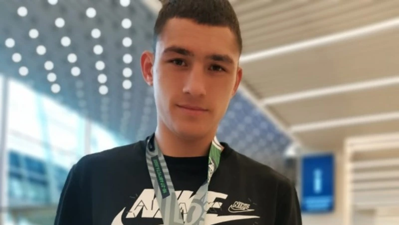 Сахалинский спортсмен завоевал бронзовую награду чемпионата России по боксу