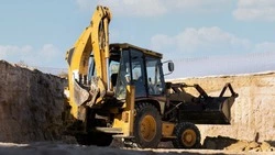 На Сахалине компания арендовала спецтехнику на 8 млн рублей и потеряла документы, чтобы не платить