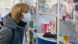 Сахалинцам напомнили о необходимости носить маски в общественных местах