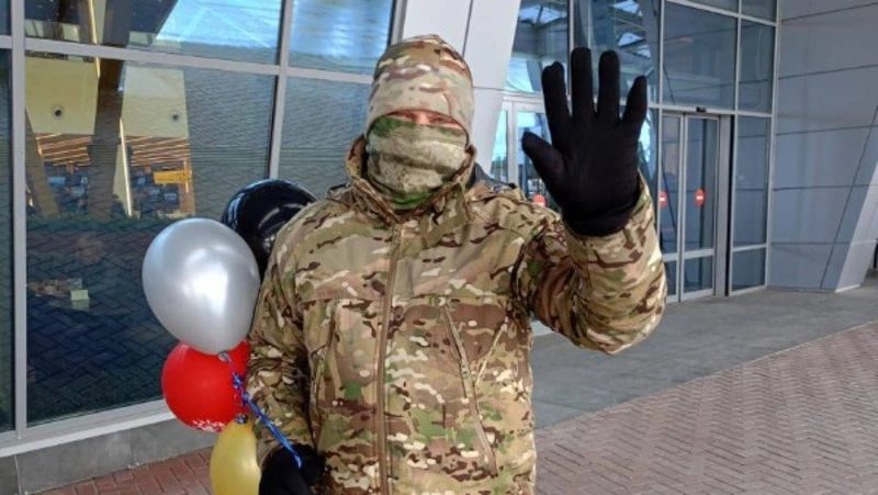 Боец спецоперации вернулся к мирной жизни в Холмске