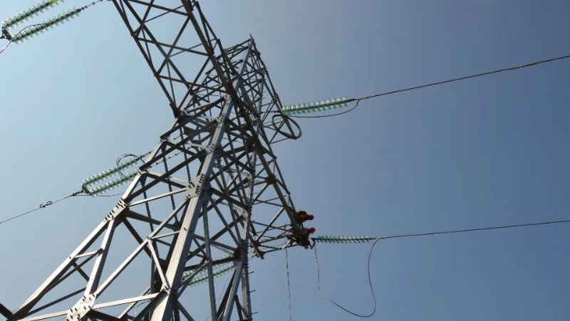 Сахалинэнерго напоминает о недопустимости проведения работ в охранных зонах ЛЭП