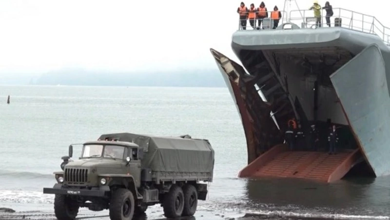 Корабли ТОФ вышли в море для обеспечения экспедиции на Курилы